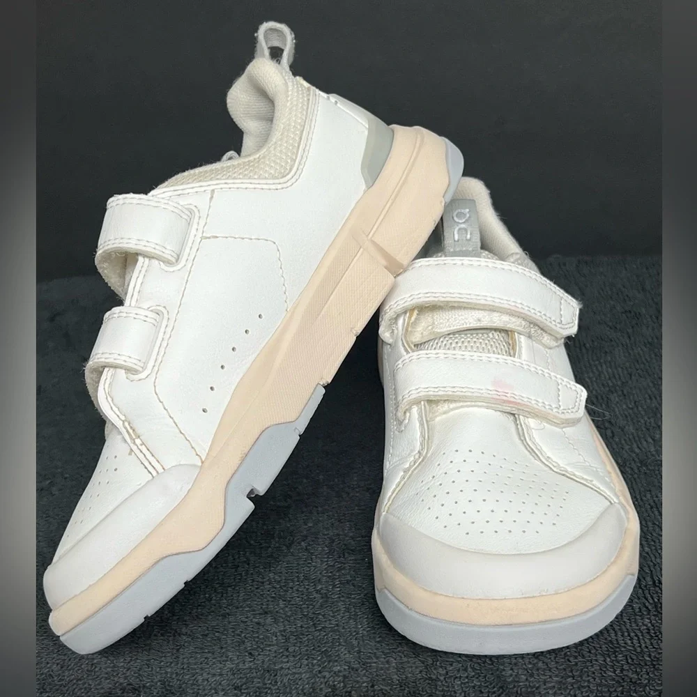 Size 13K Kids - On THE ROGER Kids - White / Glacier - EUC - Picture 3 of 10